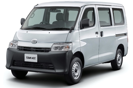 フロントスタイリング　DX（2WD）・5M/T。